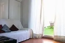 Oanda Apartments Barcelona: Villarroel 0*, Barcelona España